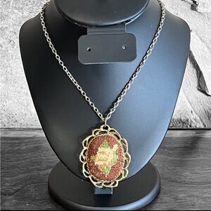 Victorian Needlepoint Necklace With Mirror - Vintage